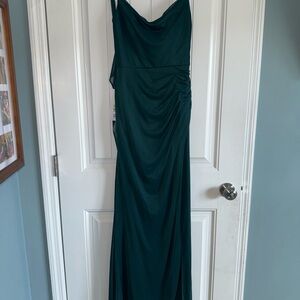 Azazie Dorita Bridesmaid Dress Pine Green Chiffon Maxi Size A4 NWT